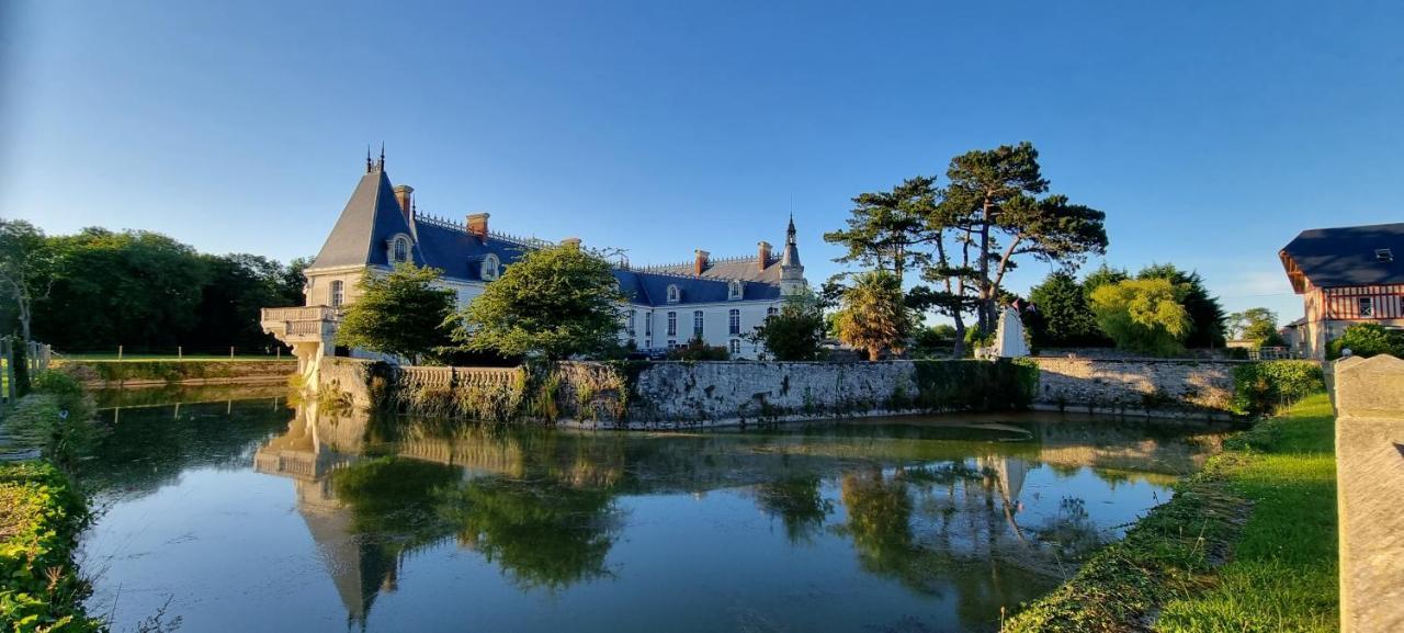 Nid De Pie Grand Duplex Lumineux Cadre Verdoyant Calme A 5 Mn De La Mer Pres Port En Bessin, Bayeux, Omaha Beach, Commes Экстерьер фото